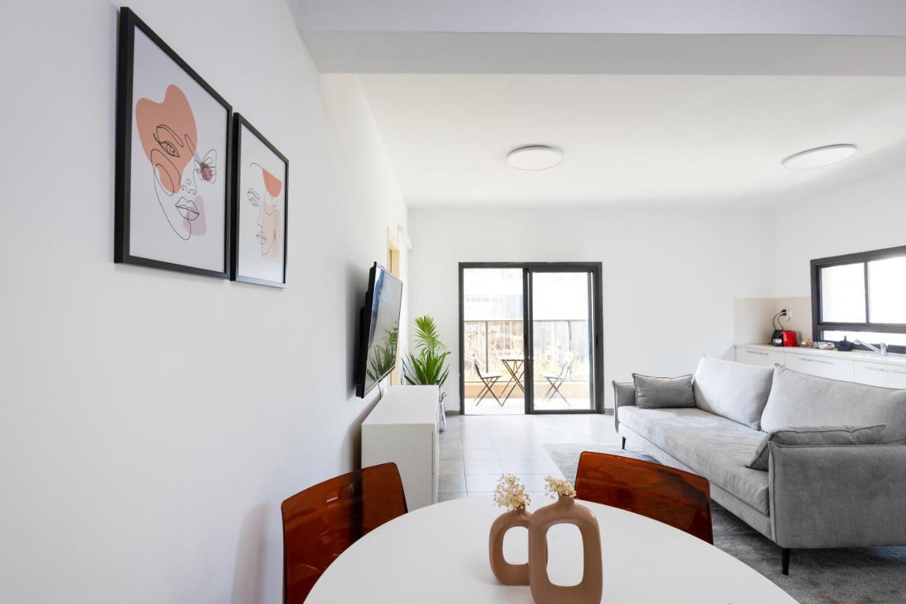 Haim Arlosoroff Residence With Shelter Tel Aviv Bagian luar foto