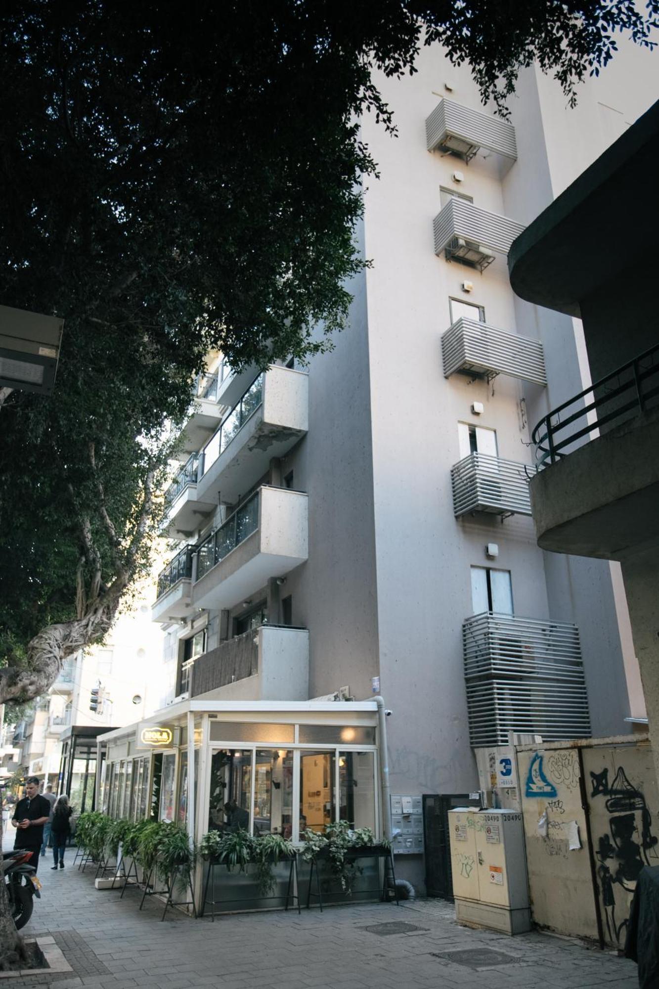 Haim Arlosoroff Residence With Shelter Tel Aviv Bagian luar foto