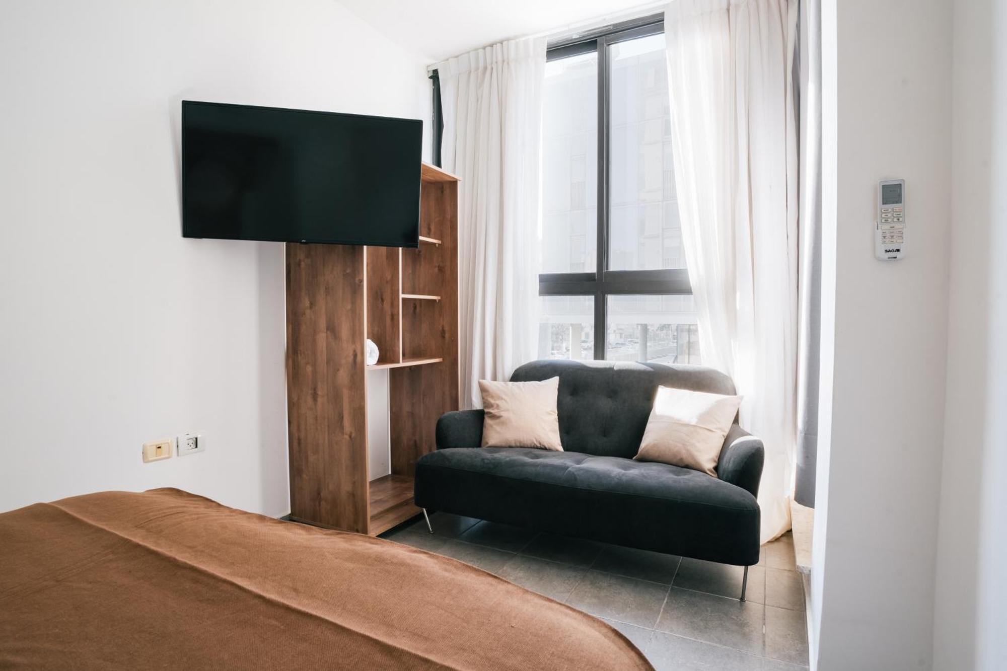 Haim Arlosoroff Residence With Shelter Tel Aviv Bagian luar foto